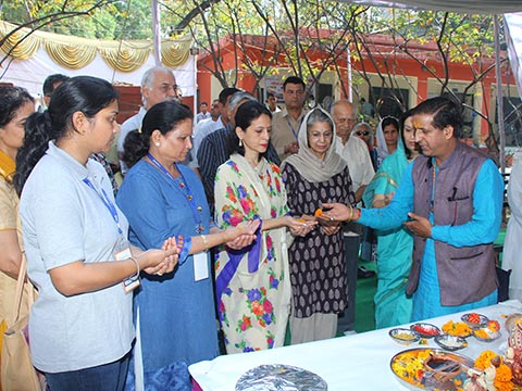 Photo Gallery April 2018